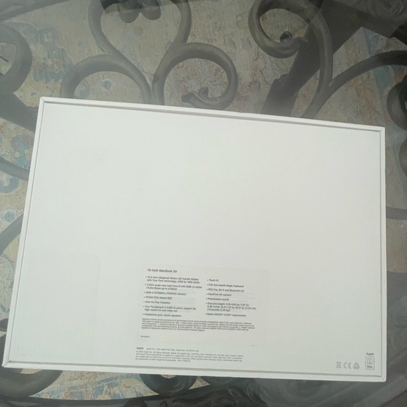 Empty box of Apple 13” MacBook  Air - Picture 4 of 5